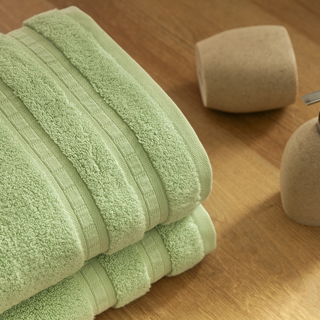 44Toalla Bamboo 700 Gr Verde Manzana