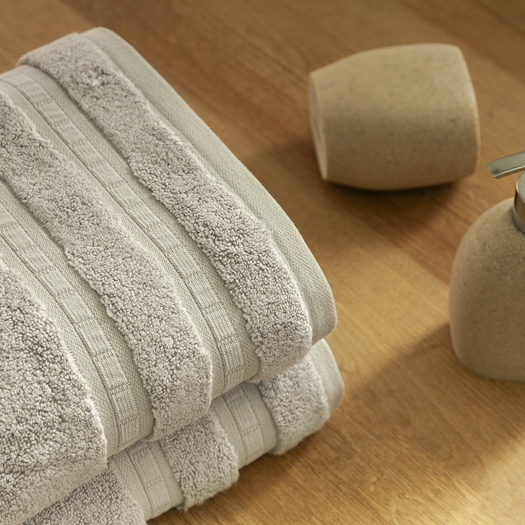 44Toalla Bamboo 700 Gr Gris