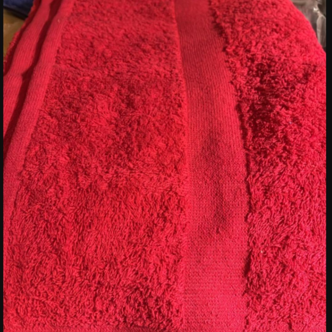 44Toalla lisa Miratex  0.50 x 1.00  Roja