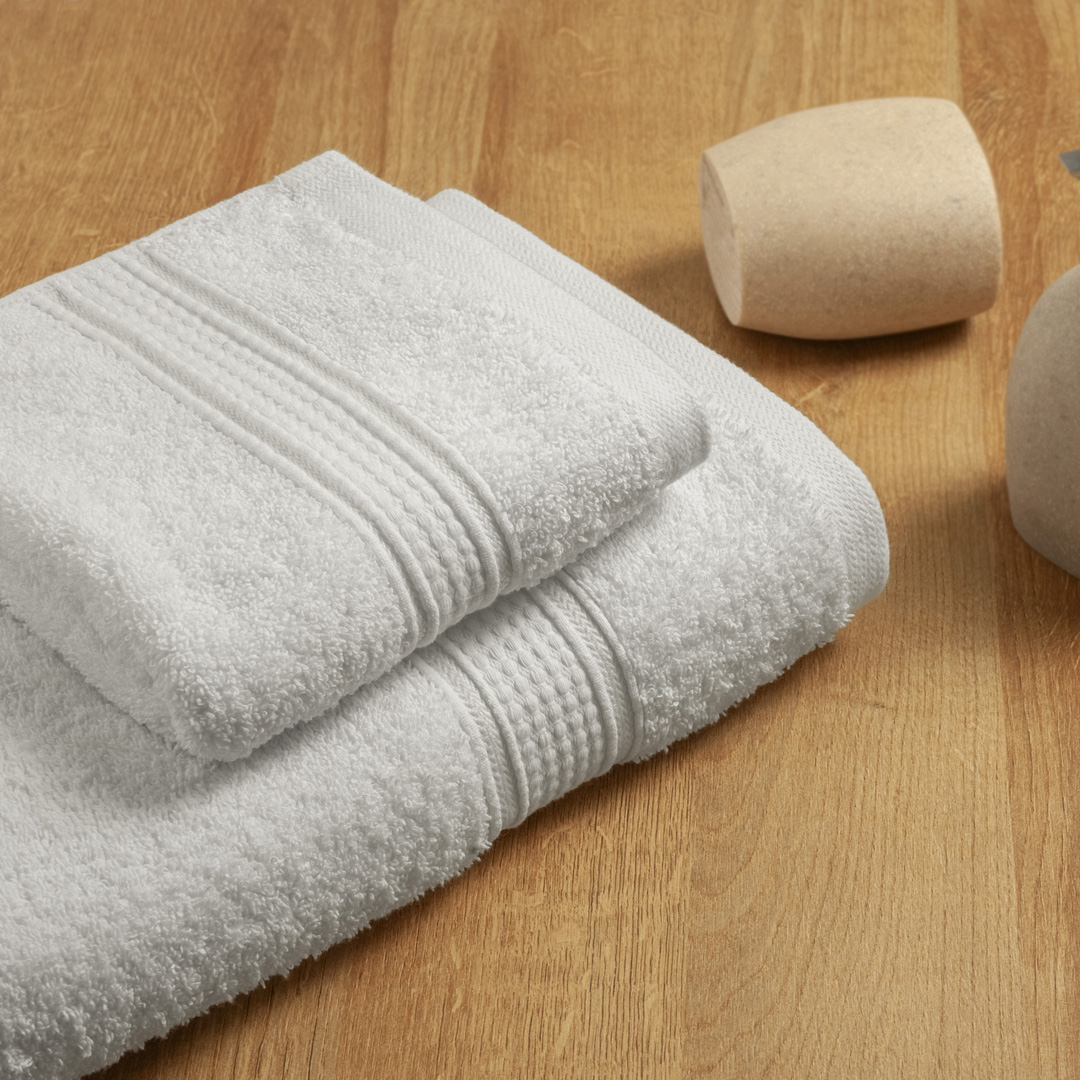 44Toalla Senda 550g Blanco