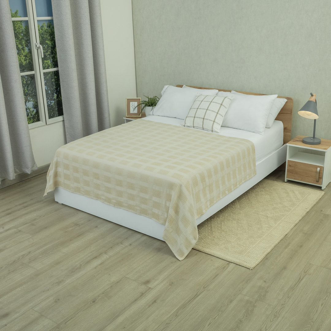 44Sobrecama Elegant Café Claro