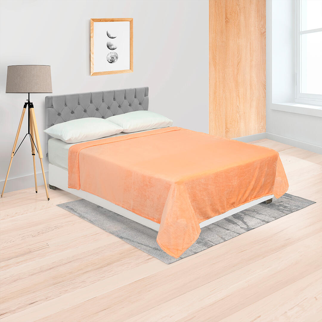 44COBIJA PIEL DE DURAZNO SOLO FONDO  NARANJA CREMA 