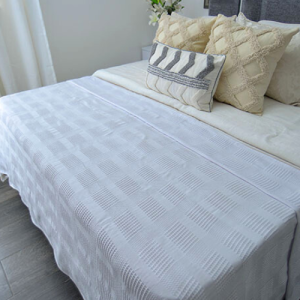 44Sobrecama En Tela Galleta Algodón 190X230 Blanco